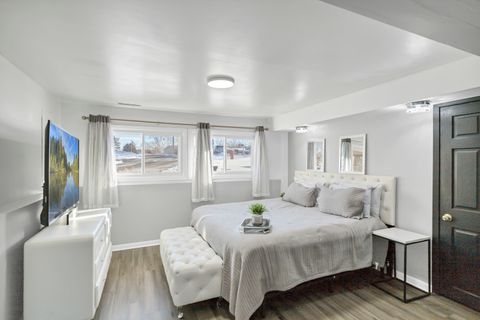 Tiny photo for 1809 Maplewood Court, Lindenhurst, IL 60046 (MLS # 12571021)