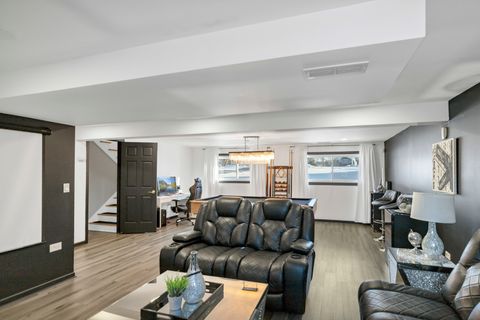 Tiny photo for 1809 Maplewood Court, Lindenhurst, IL 60046 (MLS # 12571021)