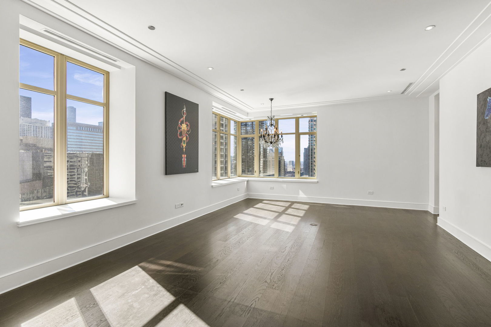 118 E Erie Street 25D