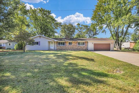Photo of 57 Mary Lane, Champaign, IL 61822 (MLS # 12463789)