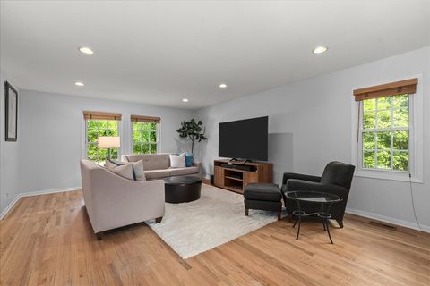 Tiny photo for 805 Brand Lane, Deerfield, IL 60015 (MLS # 12436651)