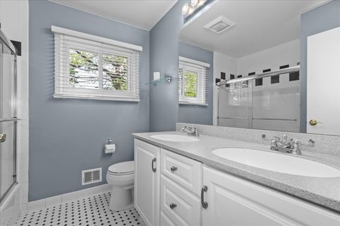 Tiny photo for 805 Brand Lane, Deerfield, IL 60015 (MLS # 12436651)