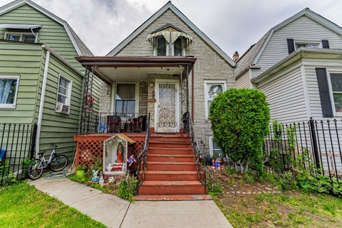 Photo of 3126 S Komensky Avenue, Chicago, IL 60623 (MLS # 12674774)