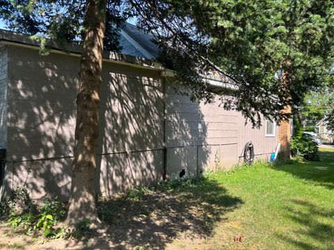 Tiny photo for 2313 Evergreen Avenue, Fox River Grove, IL 60021 (MLS # 12445423)