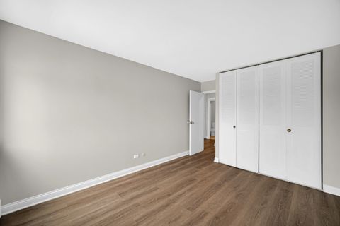 Tiny photo for 9725 S Karlov Avenue #402, Oak Lawn, IL 60453 (MLS # 12525442)