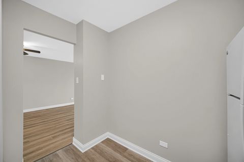 Tiny photo for 9725 S Karlov Avenue #402, Oak Lawn, IL 60453 (MLS # 12525442)