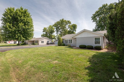 Tiny photo for 11655 S Nagle Avenue, Worth, IL 60482 (MLS # 12753372)
