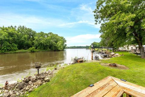 Tiny photo for 18599 317th Street, Long Grove, IA 52756 (MLS # 12598679)