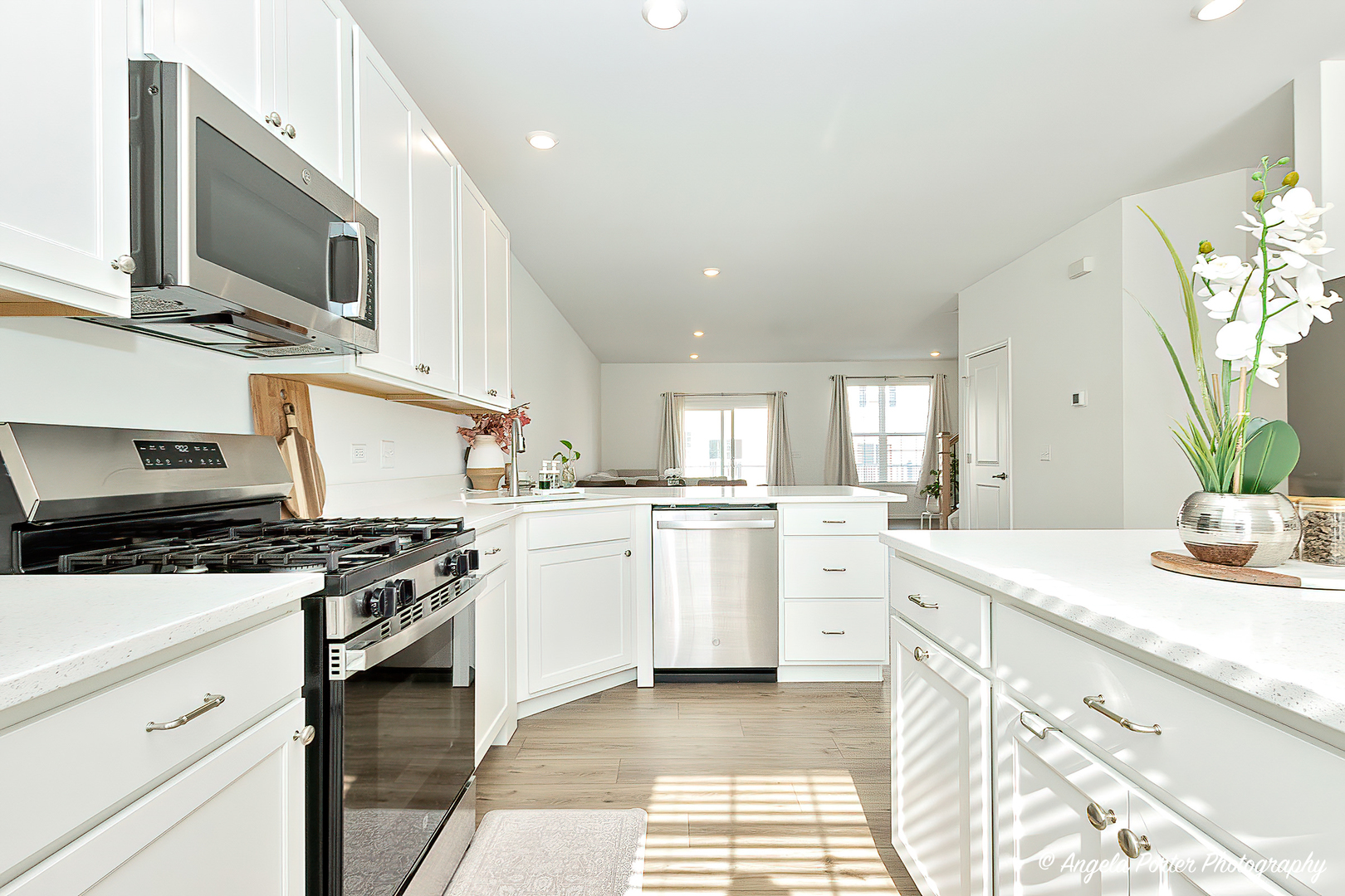 1004 Neubauer Circle