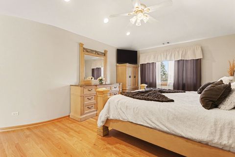 Tiny photo for 2975 Glenview Road, Glenview, IL 60025 (MLS # 12598856)