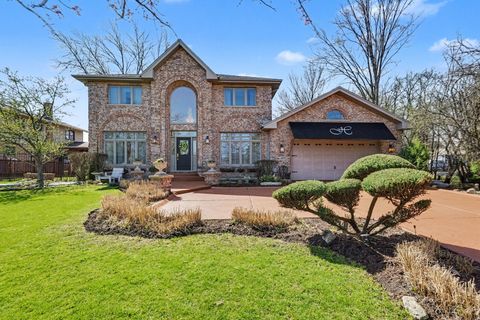 Tiny photo for 2975 Glenview Road, Glenview, IL 60025 (MLS # 12598856)