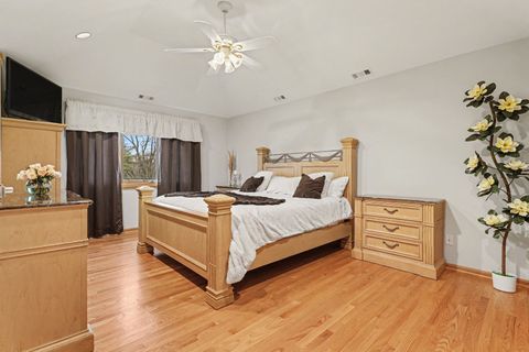 Tiny photo for 2975 Glenview Road, Glenview, IL 60025 (MLS # 12598856)