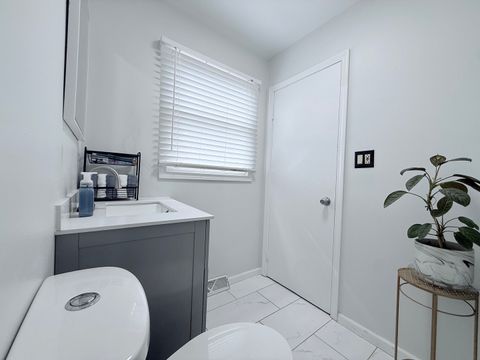 Tiny photo for 510 S Mount Prospect Road, Des Plaines, IL 60016 (MLS # 12607944)