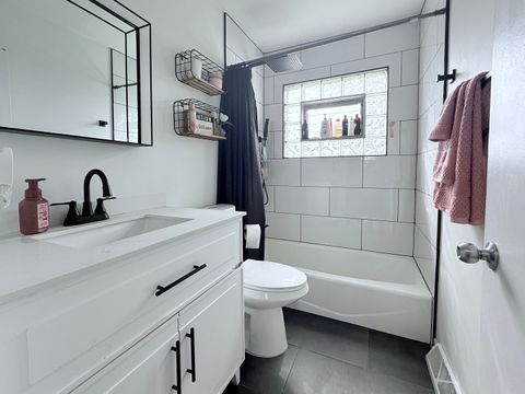 Tiny photo for 510 S Mount Prospect Road, Des Plaines, IL 60016 (MLS # 12607944)