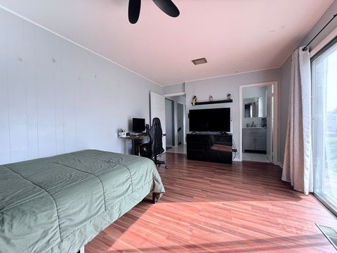 Tiny photo for 510 S Mount Prospect Road, Des Plaines, IL 60016 (MLS # 12607944)