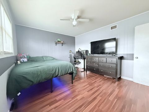 Tiny photo for 510 S Mount Prospect Road, Des Plaines, IL 60016 (MLS # 12607944)