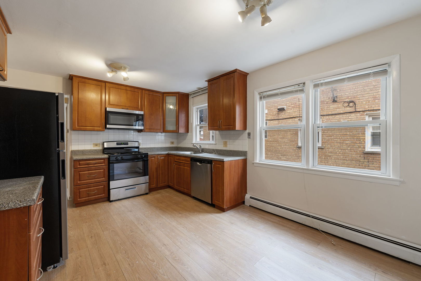 6248 W Montrose Avenue 1R