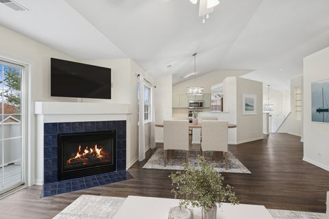 Tiny photo for 9509 Georgetown Lane #9509, Crystal Lake, IL 60014 (MLS # 12510575)