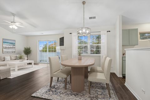 Tiny photo for 9509 Georgetown Lane #9509, Crystal Lake, IL 60014 (MLS # 12510575)