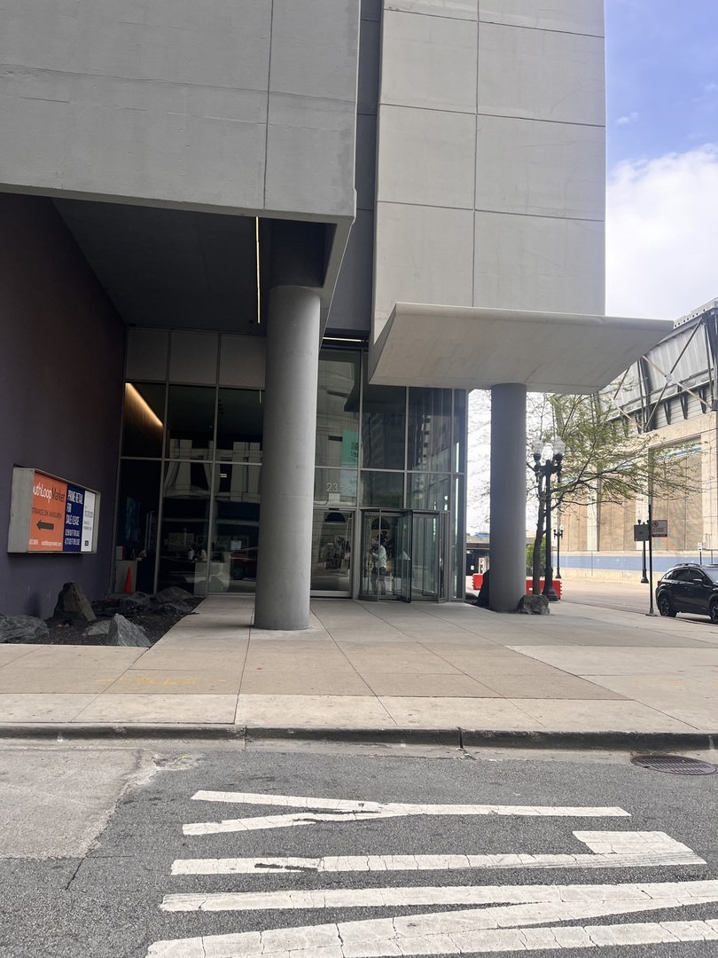 235 W Van Buren Street 2415