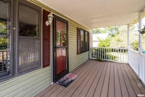 Tiny photo for 414 S HUBBARD Avenue, Goreville, IL 62939 (MLS # QC4267374)