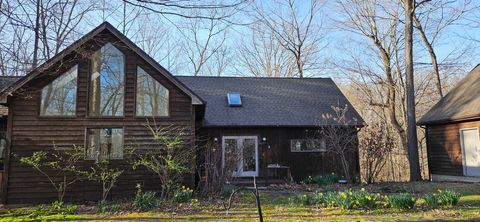 Tiny photo for 205 May Apple Lane, Carbondale, IL 62903 (MLS # 12610355)
