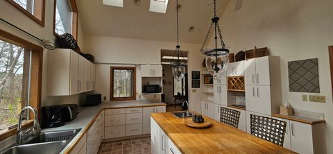 Tiny photo for 205 May Apple Lane, Carbondale, IL 62903 (MLS # 12610355)