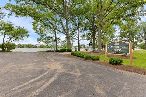 Tiny photo for 5524 S Bruner Street, Hinsdale, IL 60521 (MLS # 12677902)
