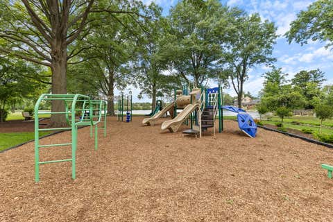 Tiny photo for 5524 S Bruner Street, Hinsdale, IL 60521 (MLS # 12677902)