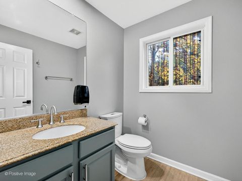 Tiny photo for 5541 E Celebrity Circle, Hanover Park, IL 60133 (MLS # 12525281)