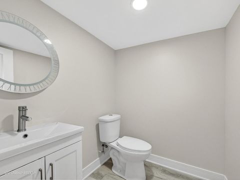 Tiny photo for 5541 E Celebrity Circle, Hanover Park, IL 60133 (MLS # 12525281)