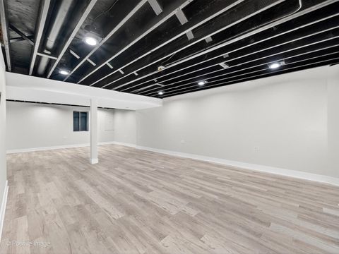 Tiny photo for 5541 E Celebrity Circle, Hanover Park, IL 60133 (MLS # 12525281)