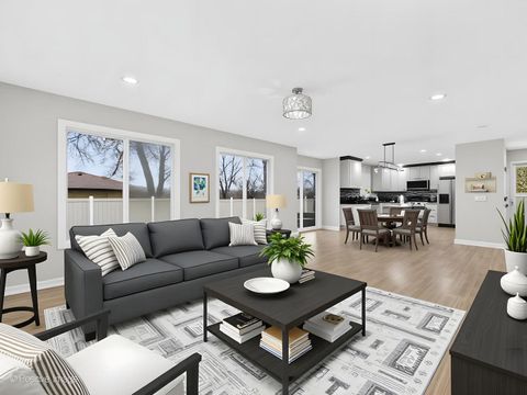 Tiny photo for 5541 E Celebrity Circle, Hanover Park, IL 60133 (MLS # 12525281)