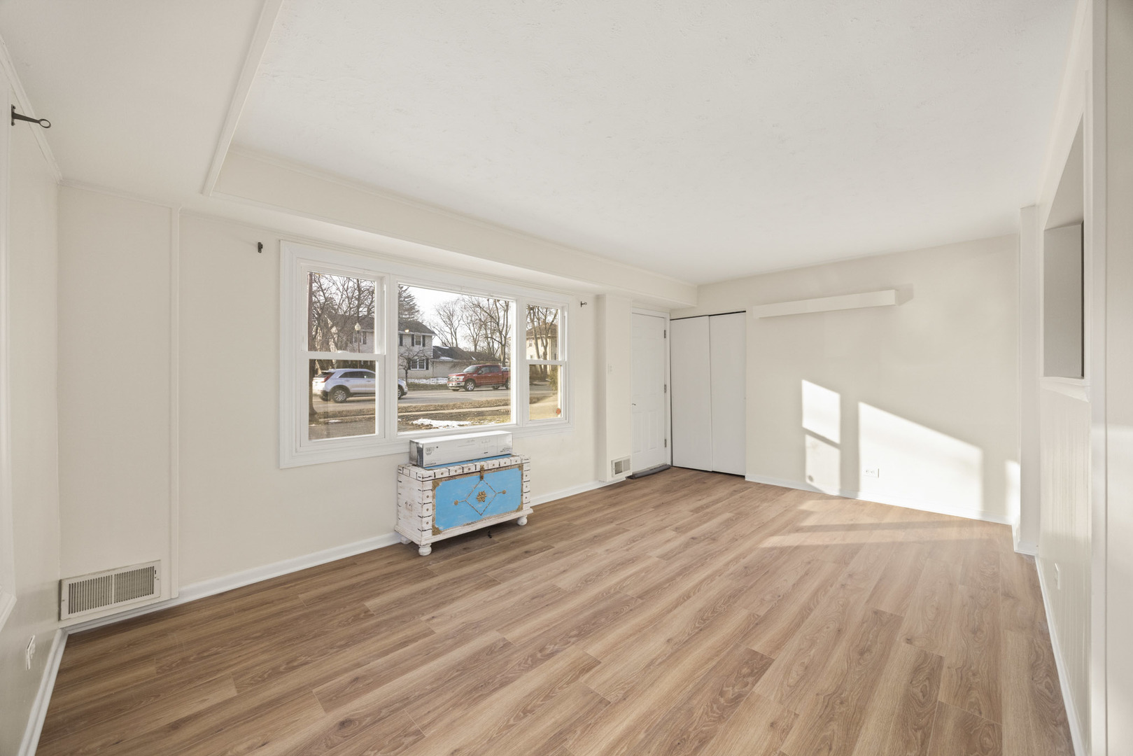 1309 S Naperville Road