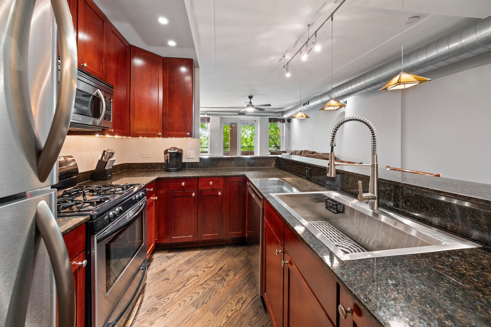 3550 W MONTROSE Avenue 308