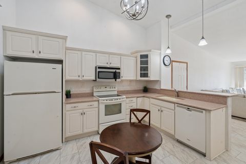 Tiny photo for 2997 3rd Street #200, Moline, IL 61265 (MLS # 12561391)