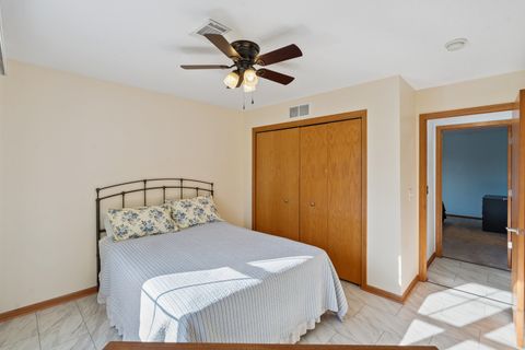 Tiny photo for 2997 3rd Street #200, Moline, IL 61265 (MLS # 12561391)