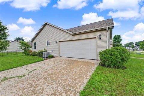 Tiny photo for 2601 Milford Drive, Urbana, IL 61802 (MLS # 12700223)