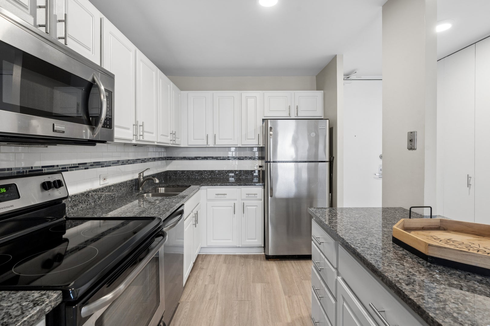 2020 N Lincoln Park West 9H