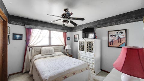 Tiny photo for 544 Thornwood Drive, South Holland, IL 60473 (MLS # 12718933)
