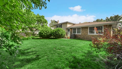 Tiny photo for 544 Thornwood Drive, South Holland, IL 60473 (MLS # 12718933)
