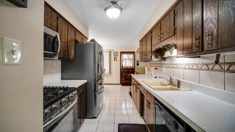 Tiny photo for 544 Thornwood Drive, South Holland, IL 60473 (MLS # 12718933)