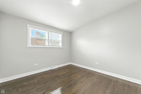 Tiny photo for 14301 Kenwood Avenue, Dolton, IL 60419 (MLS # 12513689)