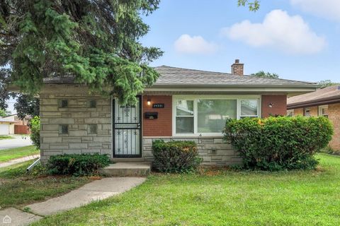 Tiny photo for 14301 Kenwood Avenue, Dolton, IL 60419 (MLS # 12513689)