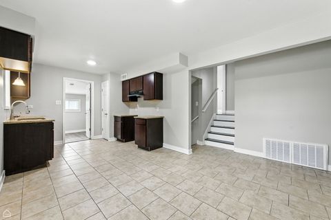 Tiny photo for 14301 Kenwood Avenue, Dolton, IL 60419 (MLS # 12513689)