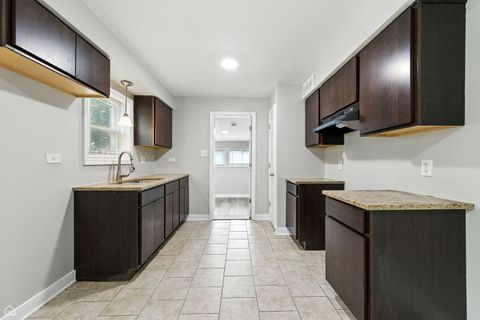 Tiny photo for 14301 Kenwood Avenue, Dolton, IL 60419 (MLS # 12513689)