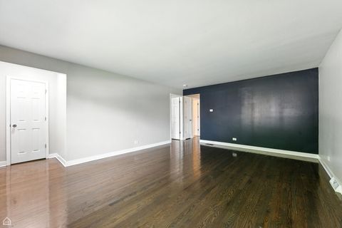 Tiny photo for 14301 Kenwood Avenue, Dolton, IL 60419 (MLS # 12513689)