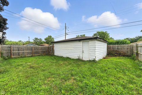 Tiny photo for 14301 Kenwood Avenue, Dolton, IL 60419 (MLS # 12513689)