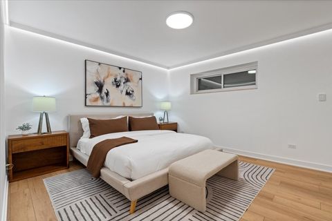 Tiny photo for 39 E Schiller Street #1E, Chicago, IL 60610 (MLS # 12617962)