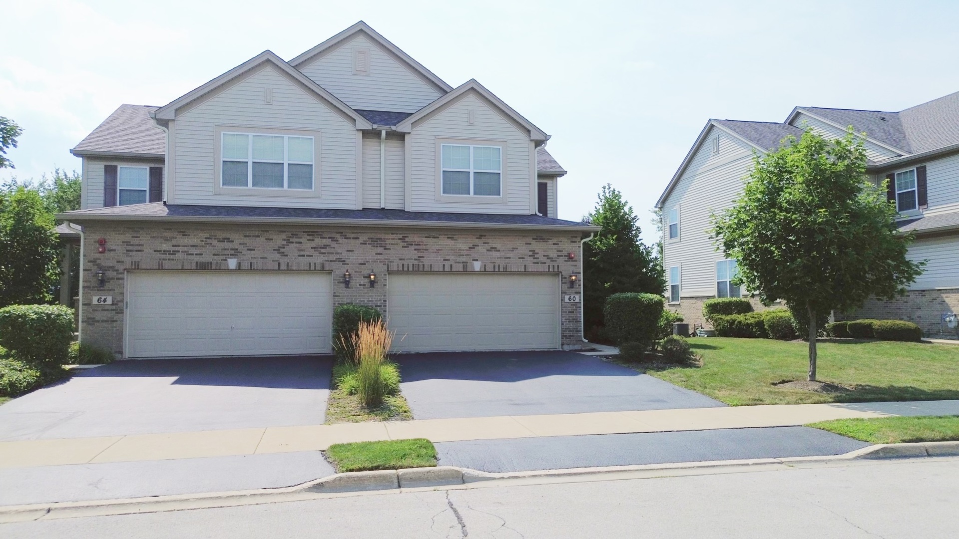 View North Aurora, IL 60542 townhome